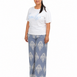 pantalon azul con dibujo